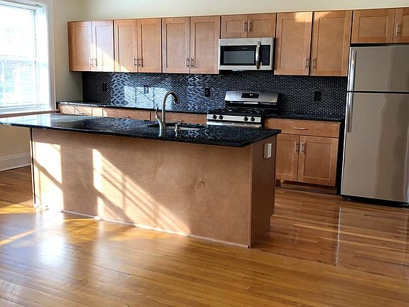 5th image of 291 Millburn Ave APT 12