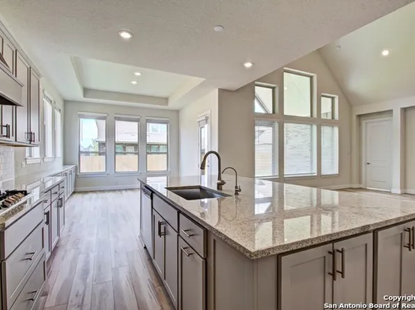 6832 Hallie Loop, Schertz, TX 78154