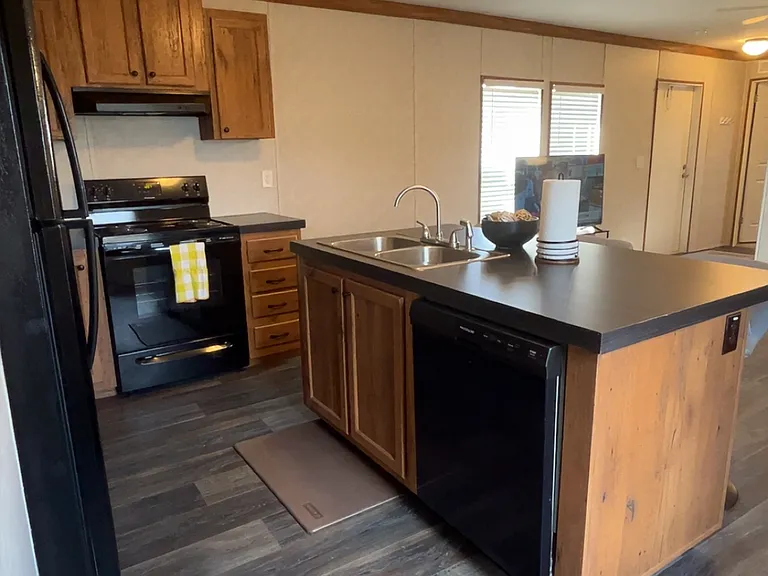 14431 Stephens Rd — Photo 13