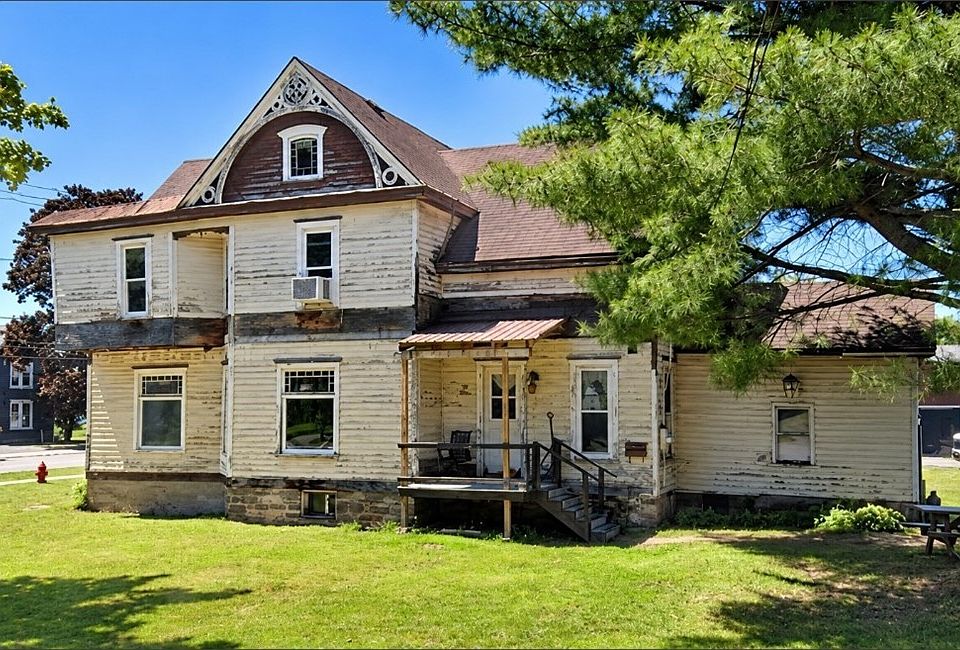 1st image of 29 Oswego St