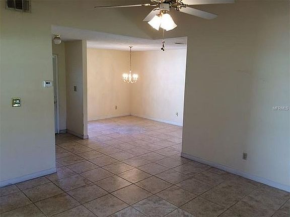 2nd image of 10549 Bridlewood Ave