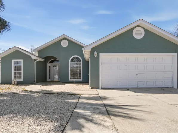 919 Pelican Pl, Panama City Beach, FL 32407