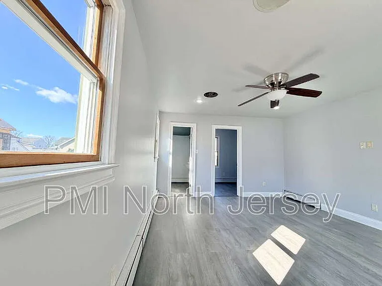 227 Washington Ave — Photo 19