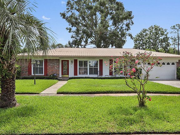 2nd image of 1733 Alder Dr
