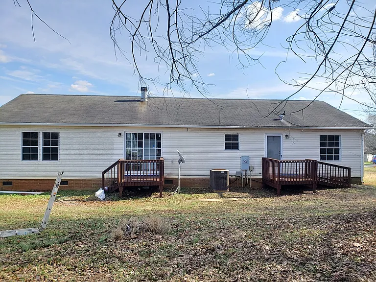 1050 Isenhour Ct — Photo 13