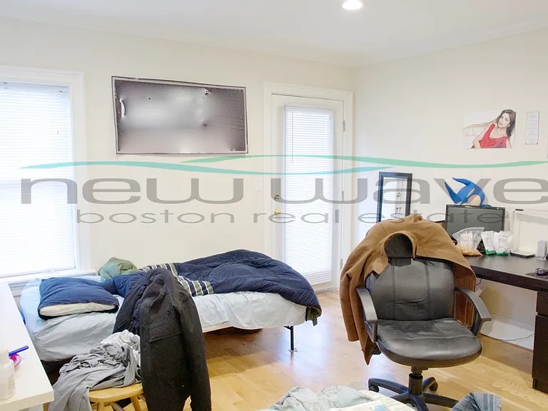 1 Oswald St #1 — Photo 7