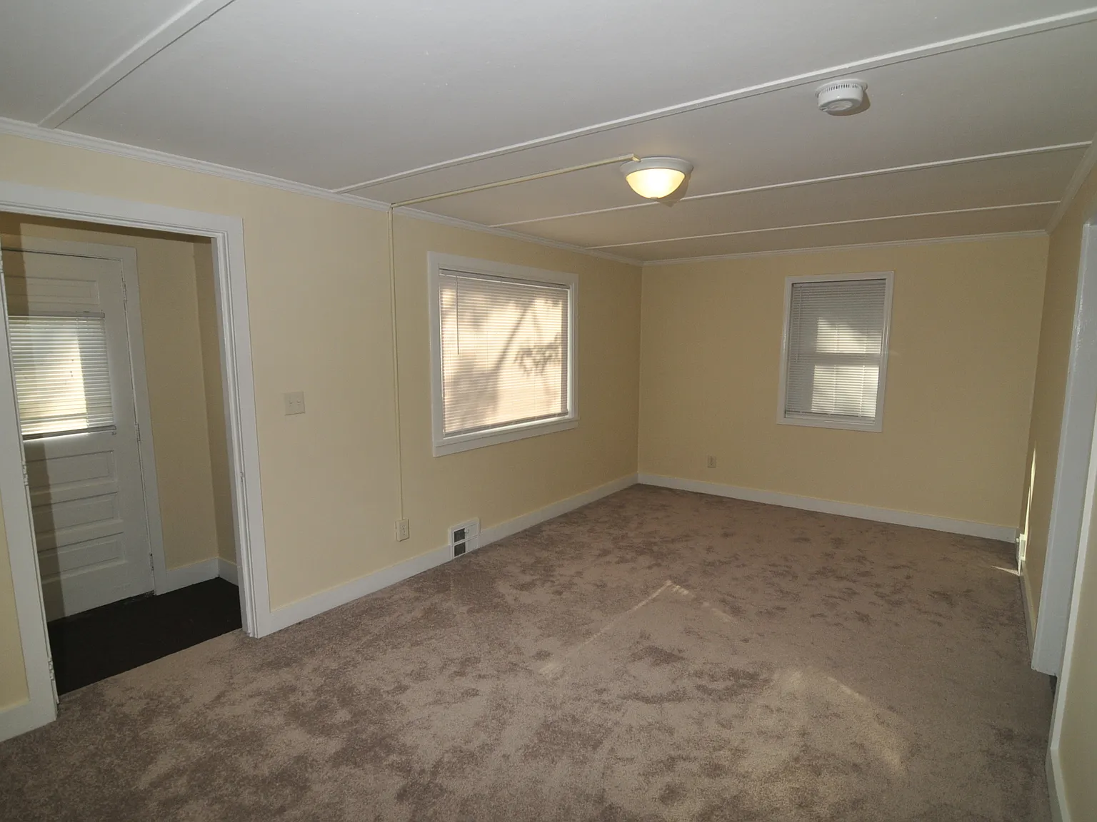2 bed, $2,000 — Photo 4