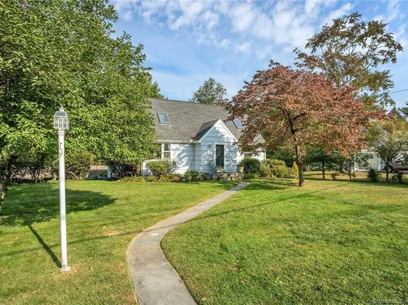 66 Soundview Road, Ridgefield, CT 06877