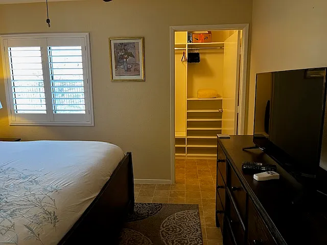 Seven Hills Dr — Photo 8