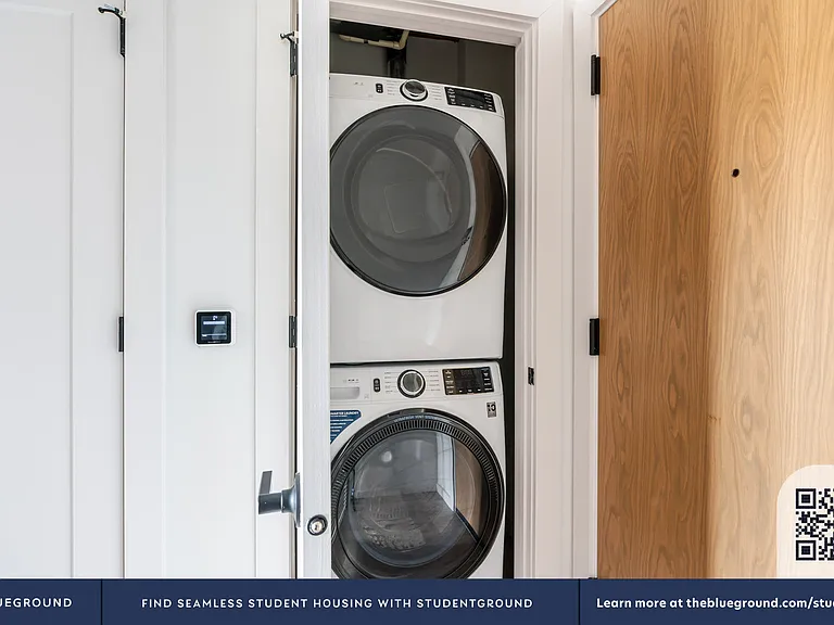 Washer/Dryer in Apartment
