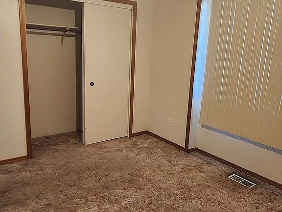5th image of 2999 N Cribbens Ave