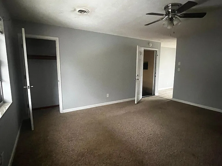 1806 Parkwood Ln #3 — Photo 5