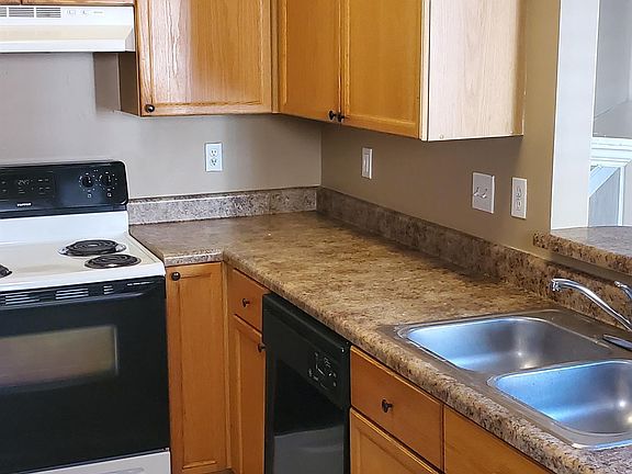 3rd image of 7039 Millers Glen Way #1