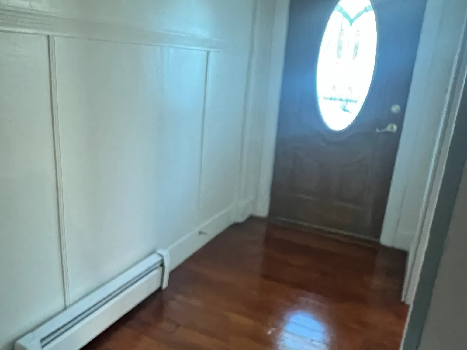 3 bed, 1900 sqft, $2,995 — Photo 4