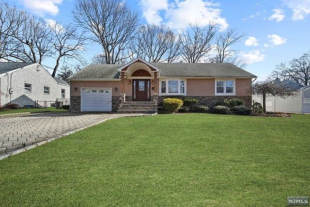 816 Alden Rd, Paramus, NJ 07652 | Zillow