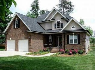 371 Stutts Rd, Mooresville, NC 28117