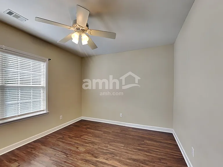 1725 Woodland Pointe Dr — Photo 18