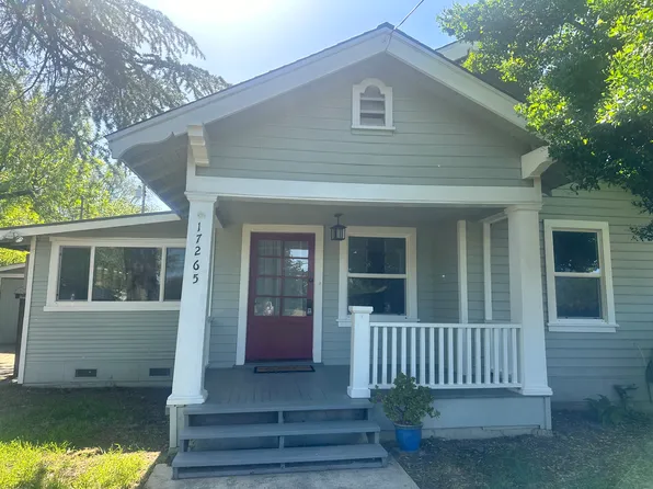 17265 Walnut Ave, Atascadero, CA 93422