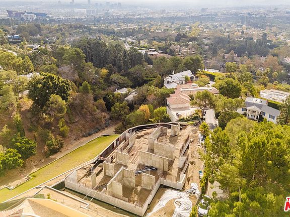 4th image of 1140 Calle Vista Dr