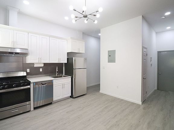 2nd image of 269 W 132nd St Unit A
