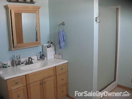 4th image of 204 Edgewood Dr