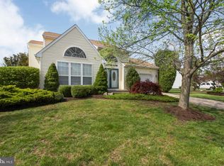 42 Jennifer Ln, Burlington, NJ 08016