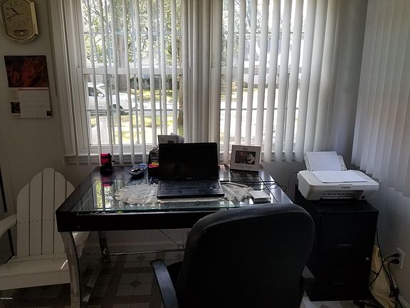 3rd image of 2230 Mills Ave