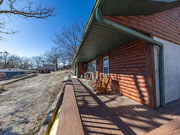 4th image of 22659 Lake View Road