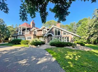 2552 Lafayette Rd, Wayzata, MN 55391