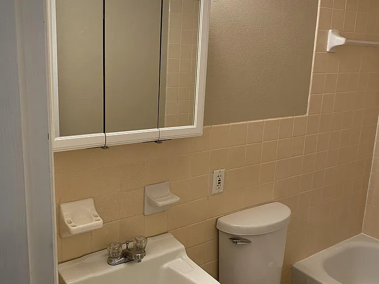 Westwood Apartments — Photo 6
