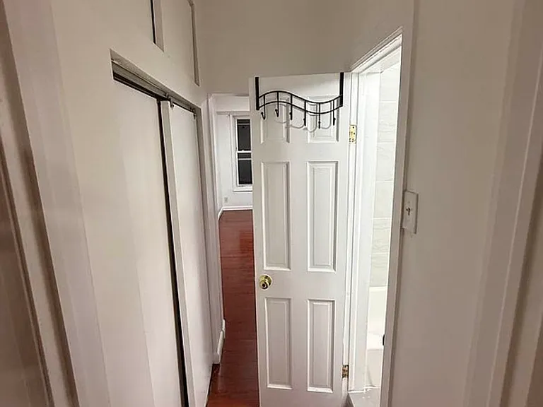 212 Pennsylvania Ave #3 — Photo 6