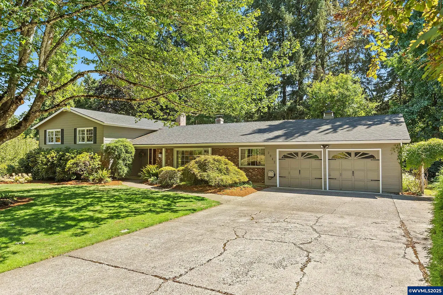 2942 Inland Dr S photo 1