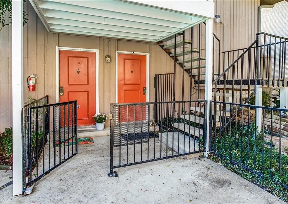 1st image of 2627 Douglas Ave APT 111