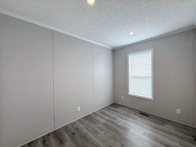 29800 Guilford Cir #152 — Photo 24