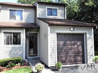 89 Sterling Pl, Lloyd, NY 12528