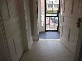 E Irving Pl — Photo 3