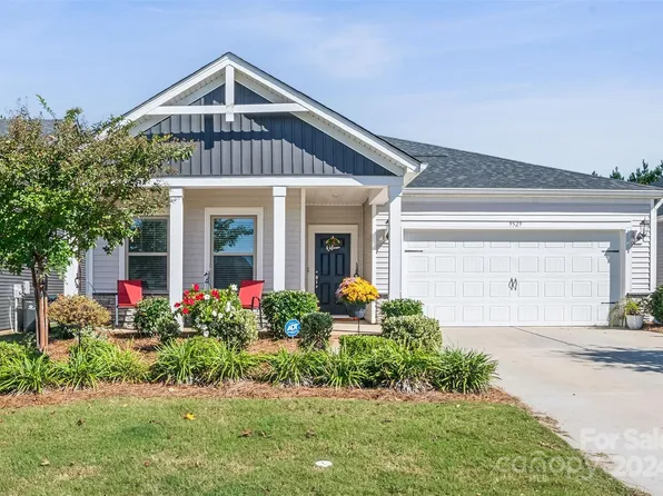 9529 Festival Way, Charlotte, NC 28215