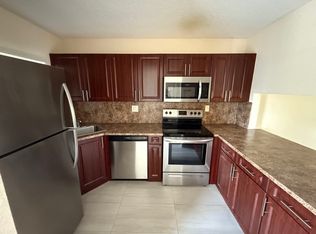 2740 W 76th St APT 204, Hialeah, FL 33016