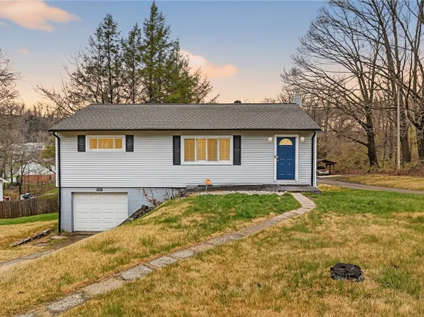 1195 Lebanon School Rd, West Mifflin, PA 15122