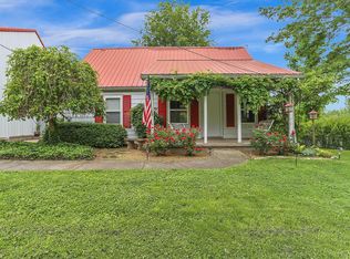 604 Old County Farm Rd, Union, MO 63084