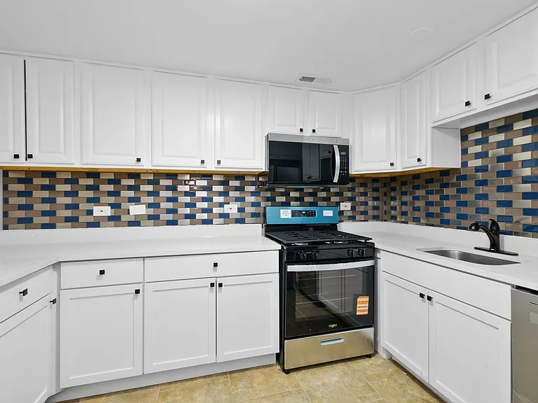 5201 S Calumet Ave — Photo 7