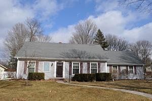 1st image of 855 S Silverbrook Dr