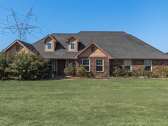 4th image of 5562 Southfork Dr N