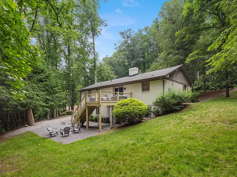 116 Overlook Rd — Photo 40