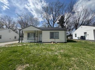 295 Brackleigh Ln, Florissant, MO 63031