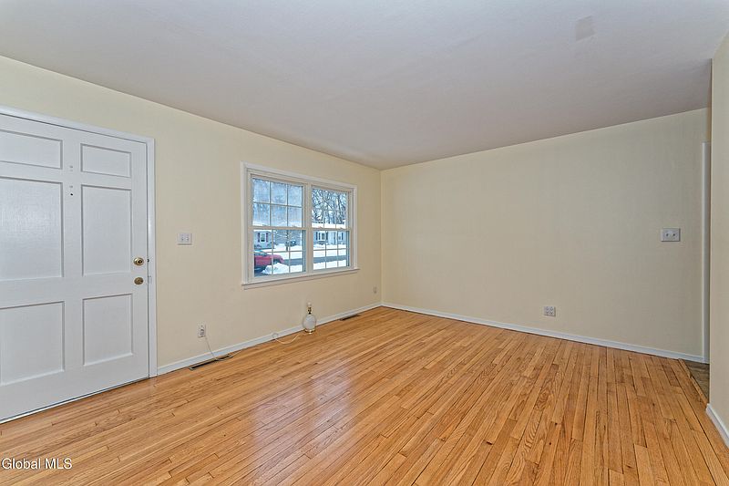3rd image of 26 Mildred Lane