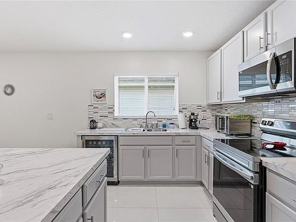 3rd image of 2457 Bulrush Dr