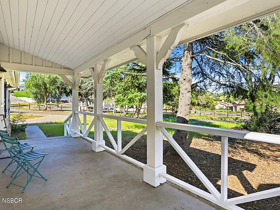 4th image of 40 Bobcat Springs Rd