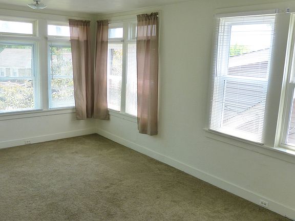 1st bedroom
