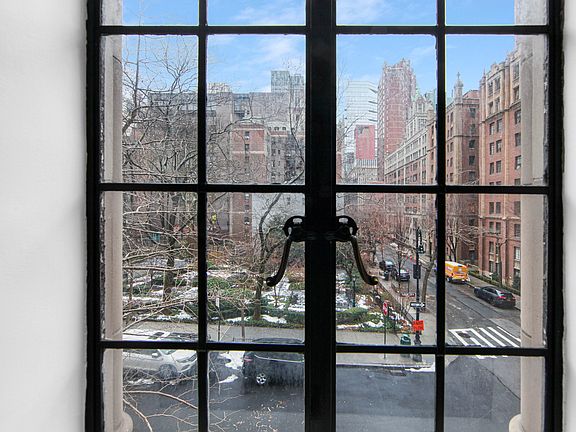 2nd image of 45 Tudor City Pl APT 304